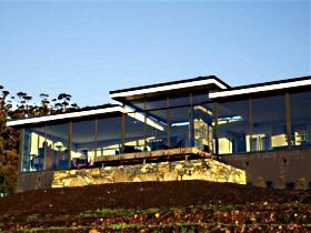 Dragonfly Lodge - Coogee Beach Accommodation 0