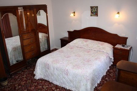 Mayfair Motel On Cavell - Coogee Beach Accommodation 1