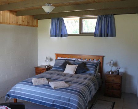 Flinders Island Cabin Park And Car Hire - Coogee Beach Accommodation 4