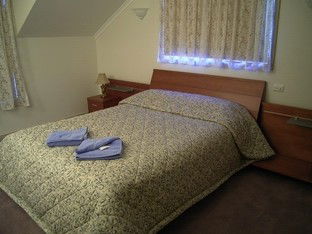 Queechy Cottages - Coogee Beach Accommodation 2