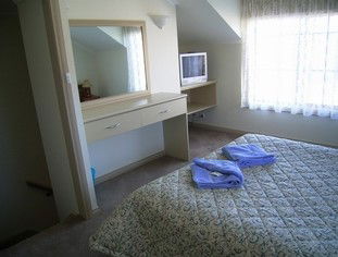 Queechy Cottages - Coogee Beach Accommodation 3