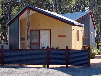 Derwent Bridge Chalets And Studios - Coogee Beach Accommodation 3