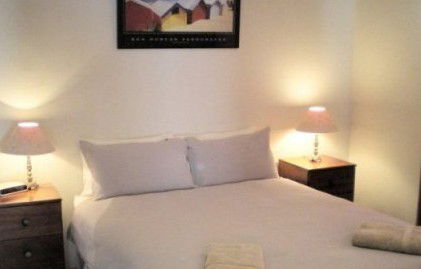 Gum Nut Cottage - Coogee Beach Accommodation 4
