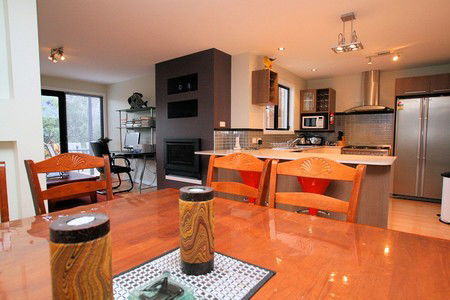 Oakley Place Townhouse - Tasmanian Short Stays - Coogee Beach Accommodation 1