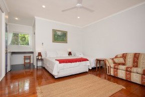 Jungara Cairns  Bed And Breakfast - Coogee Beach Accommodation 3