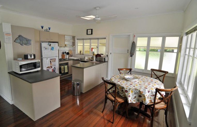Bungalow QLD Coogee Beach Accommodation