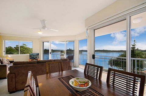 Reflections Holiday Apartments - Coogee Beach Accommodation 1