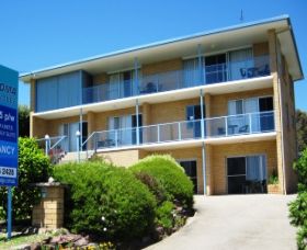 Narooma Golfers Lodge - Coogee Beach Accommodation 0