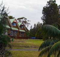 Berrara Waters Chalet - Coogee Beach Accommodation