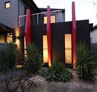 Sixty Three On Lucan - Coogee Beach Accommodation