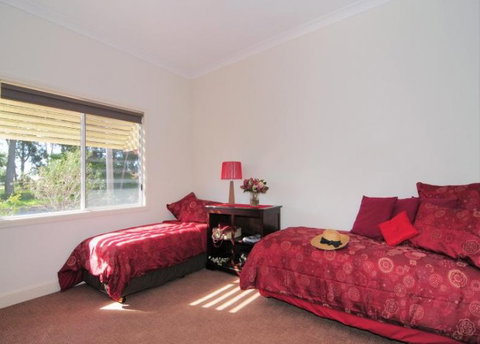 Diamond Cottages - Coogee Beach Accommodation 2