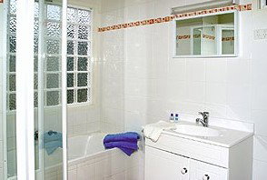 Bay Of Plenty Lodges - Coogee Beach Accommodation 3