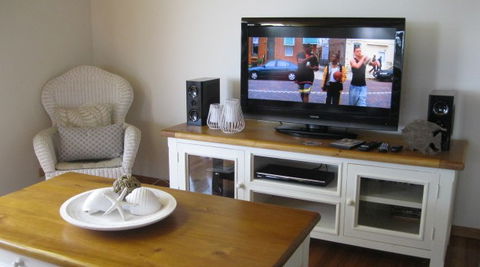 Tranquility Beach House - Coogee Beach Accommodation 2