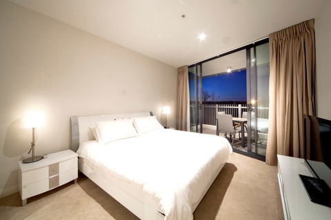 Axis Apartment Short Term Accommodation - Coogee Beach Accommodation 2