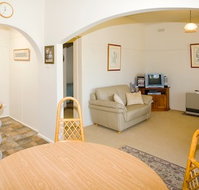 Peel Cottage - Ballarat Miners Cottages - Coogee Beach Accommodation