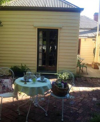 Newington House - Coogee Beach Accommodation 0