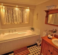 First Chance - Coogee Beach Accommodation