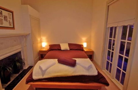 First Chance - Coogee Beach Accommodation 3