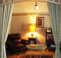Old England Accommodation - Coogee Beach Accommodation