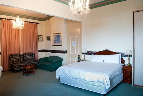 Hotel Shamrock - Coogee Beach Accommodation 1