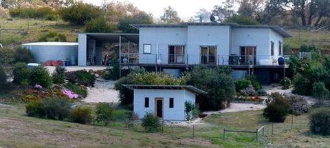 Tarrangower Holiday Home - Coogee Beach Accommodation 1