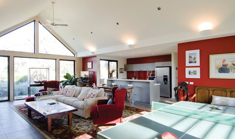 Coliban Springs - Coogee Beach Accommodation 3