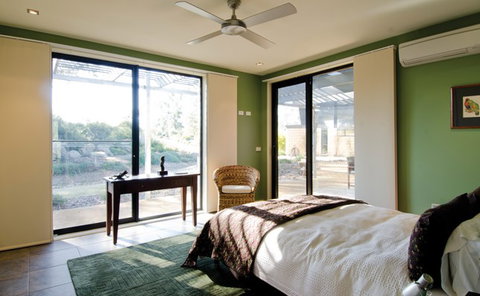 Coliban Springs - Coogee Beach Accommodation 4