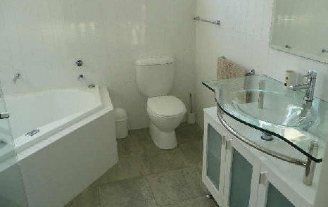 Benjamins Beach House - Coogee Beach Accommodation 1