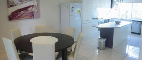 Benjamins Beach House - Coogee Beach Accommodation 2