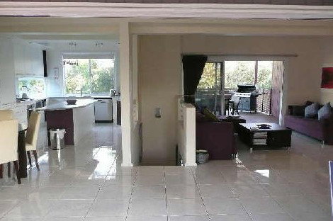 Benjamins Beach House - Coogee Beach Accommodation 4