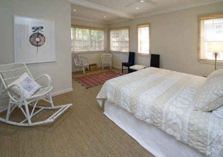 Absolute Waterfront At Hyams Beach - Elandra - Coogee Beach Accommodation 3