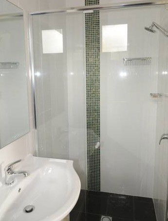 Blue Roo House - Coogee Beach Accommodation 1