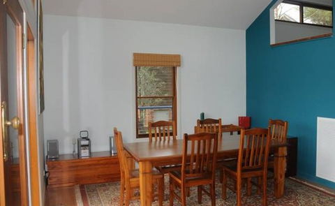 Blue Roo House - Coogee Beach Accommodation 4
