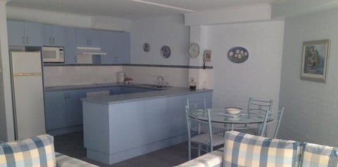 Breakers Apartments Mollymook - Coogee Beach Accommodation 2