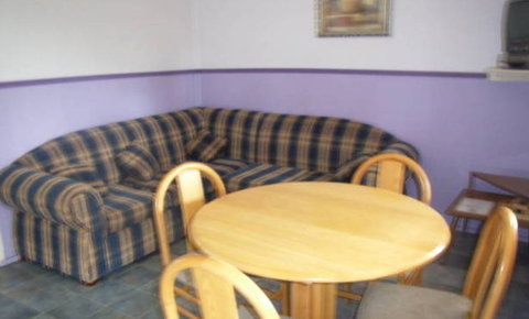 Alonga Cottages - Coogee Beach Accommodation 2