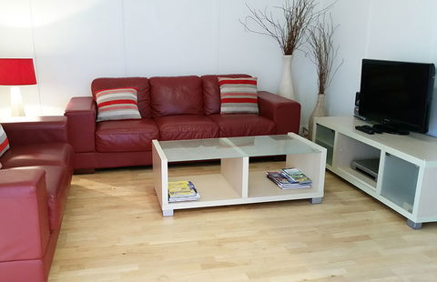 Bayswater Beach House - Coogee Beach Accommodation 10