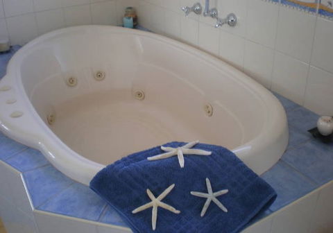 A Blue Point House Jervis Bay - Coogee Beach Accommodation 2