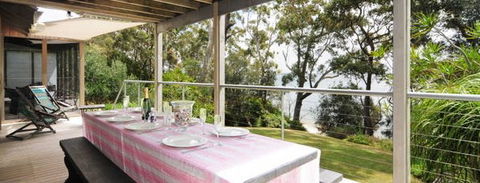 Bungalows On The Beach - Coogee Beach Accommodation 3