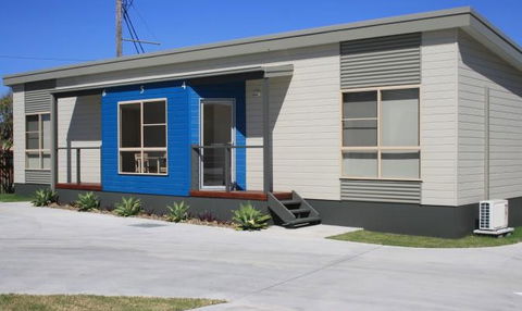 Bowlo Holiday Cabins - Coogee Beach Accommodation 1