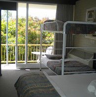 Snowy Valley Resort - Coogee Beach Accommodation 0