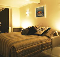 Pure Chalet - Coogee Beach Accommodation
