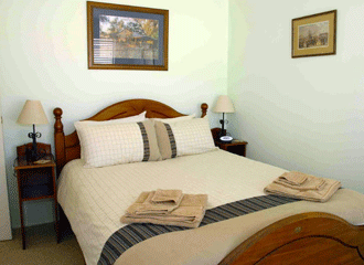 Elm Cottage - Coogee Beach Accommodation 4