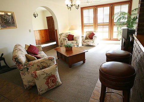 Enjoy Albury - Coogee Beach Accommodation 3