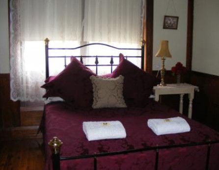 Gundagai Historic Cottages Bed And Breakfast - Coogee Beach Accommodation 1