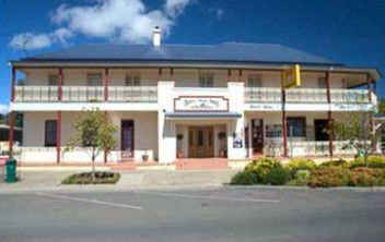 Apsley Arms Hotel - Coogee Beach Accommodation 1