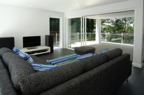 Belvoir 2 - Coogee Beach Accommodation 4