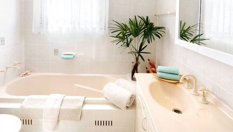Allure Gerroa - Coogee Beach Accommodation 0