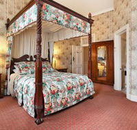The Old George And Dragon Guesthouse - Coogee Beach Accommodation