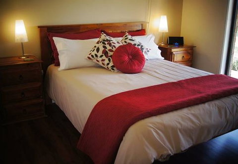 Blackthorn Hill Retreat - Coogee Beach Accommodation 2