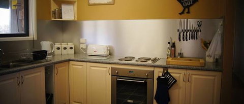 Blackthorn Hill Retreat - Coogee Beach Accommodation 4